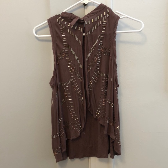 Embroidered backless tank - Picture 2 of 3